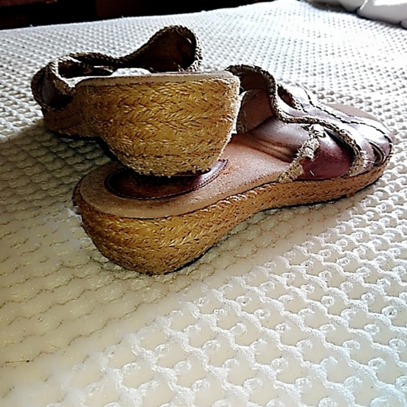 Clark's Artisan Collection - Picture 8 of 8